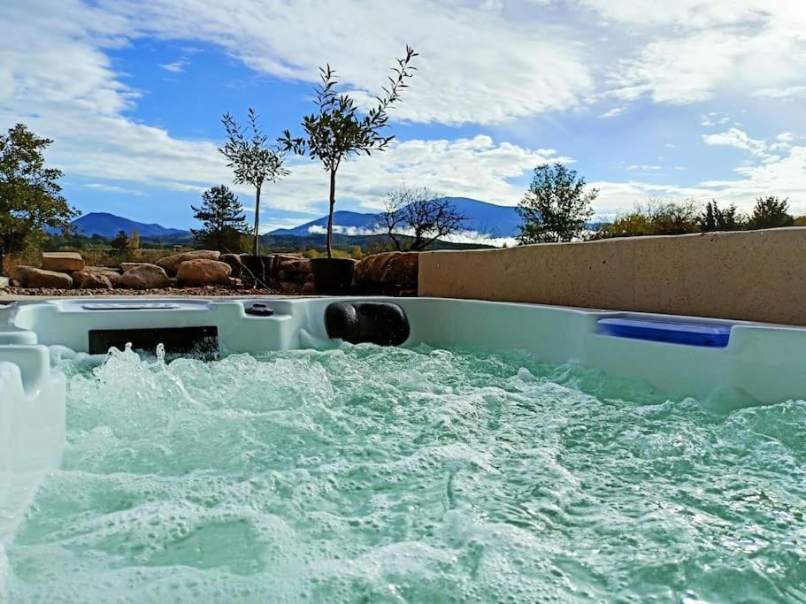 Gite De Charme Avec Jacuzzi Face Au Mont Ventoux Crestet Екстер'єр фото